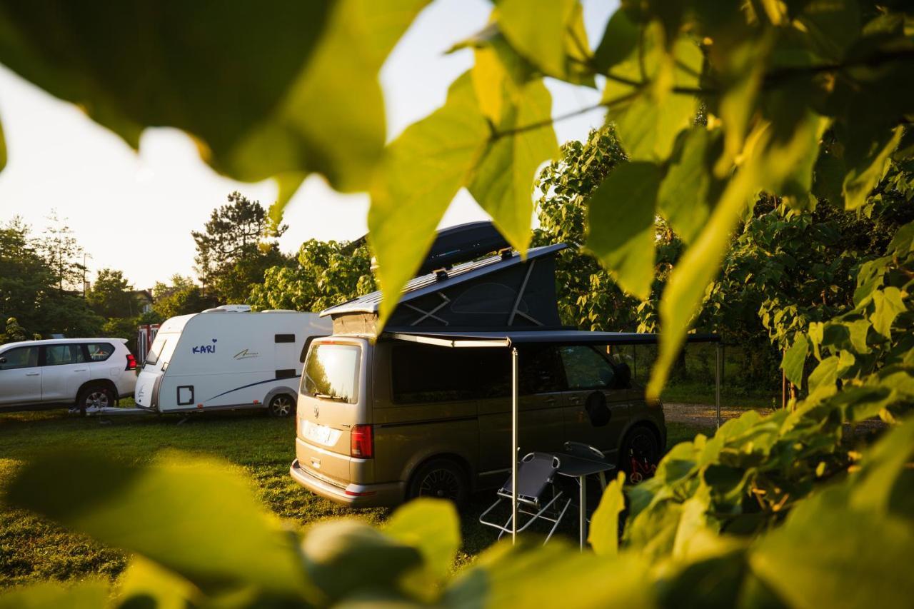 Hotel Camping @ Nogometni Golf Lublaň Exteriér fotografie